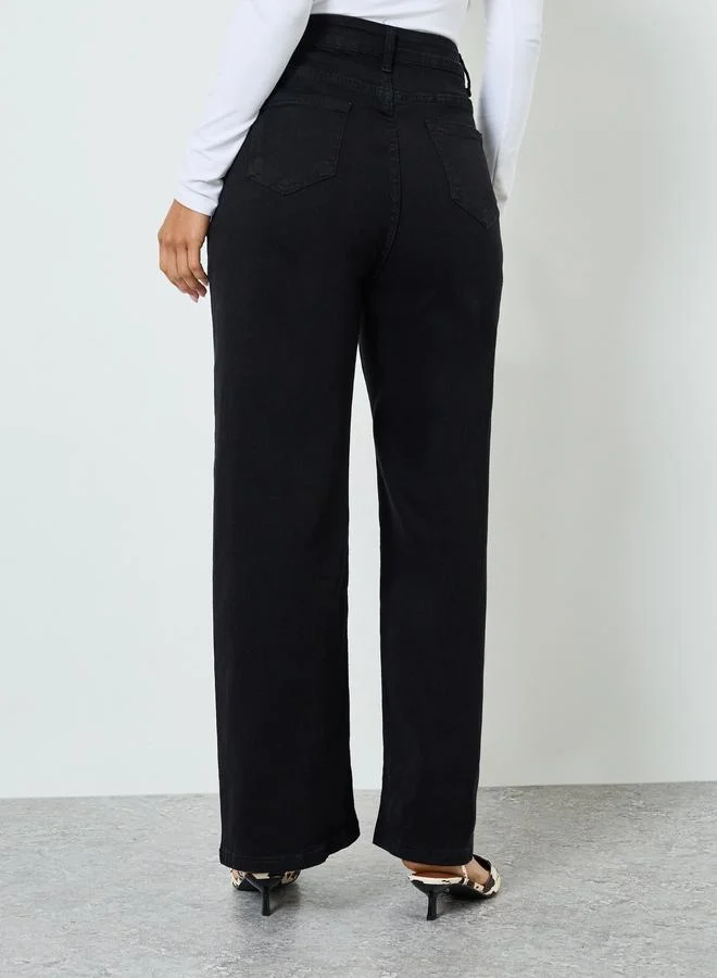 Styli  Women Basic Straight Leg Washed Jeans for Women | Best Price UAE